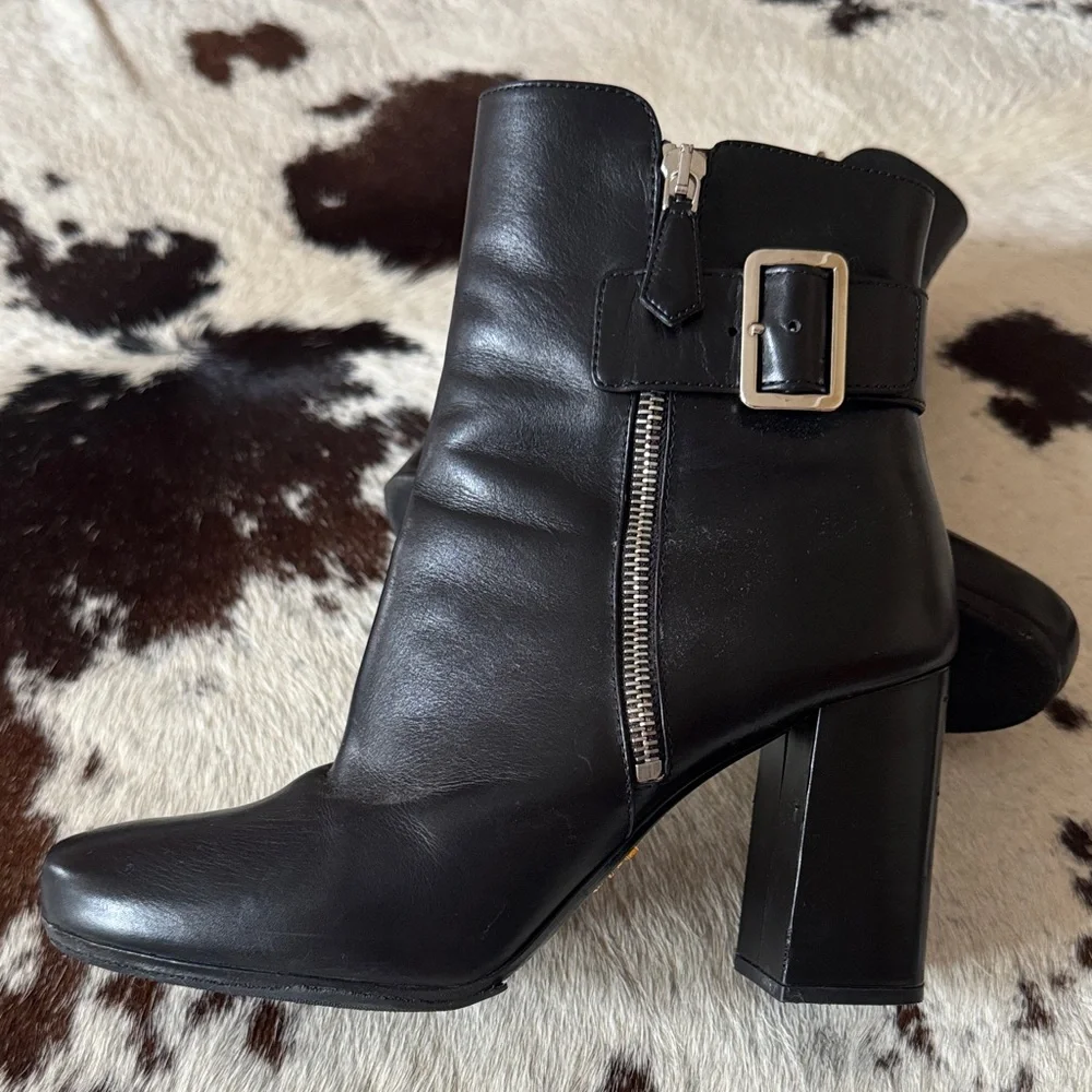 Prada Black Leather Boots - Picture 16 of 16